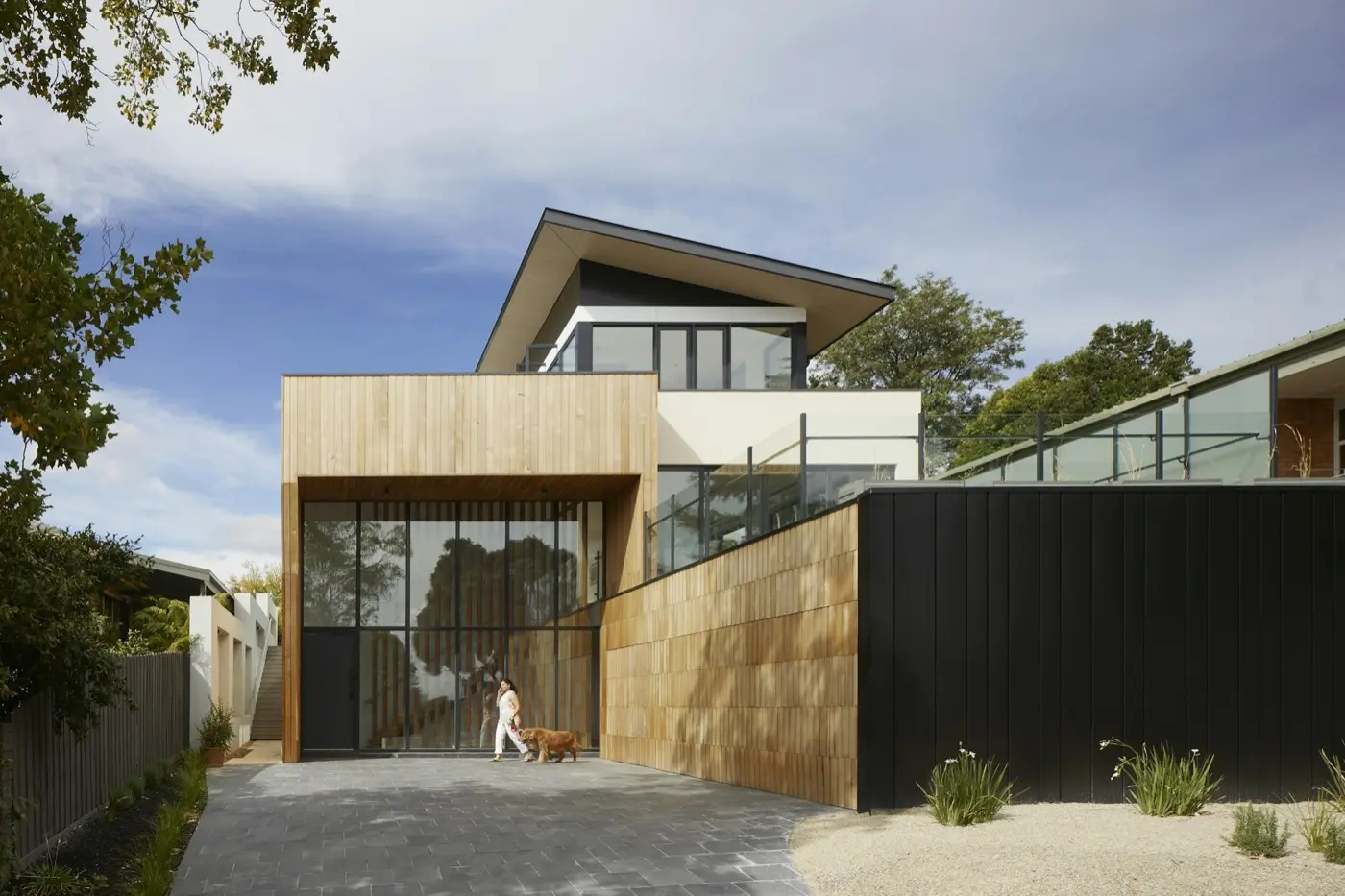 Casa moderna de madera y concreto